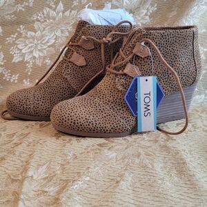 TOMS Women's Brown Ankle Boots
